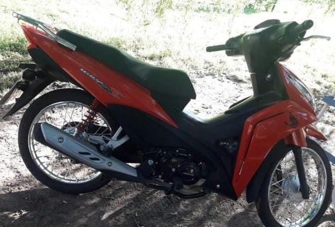 Roldán: Le robaron la moto y la encontró unas horas después sin varias de sus cachas